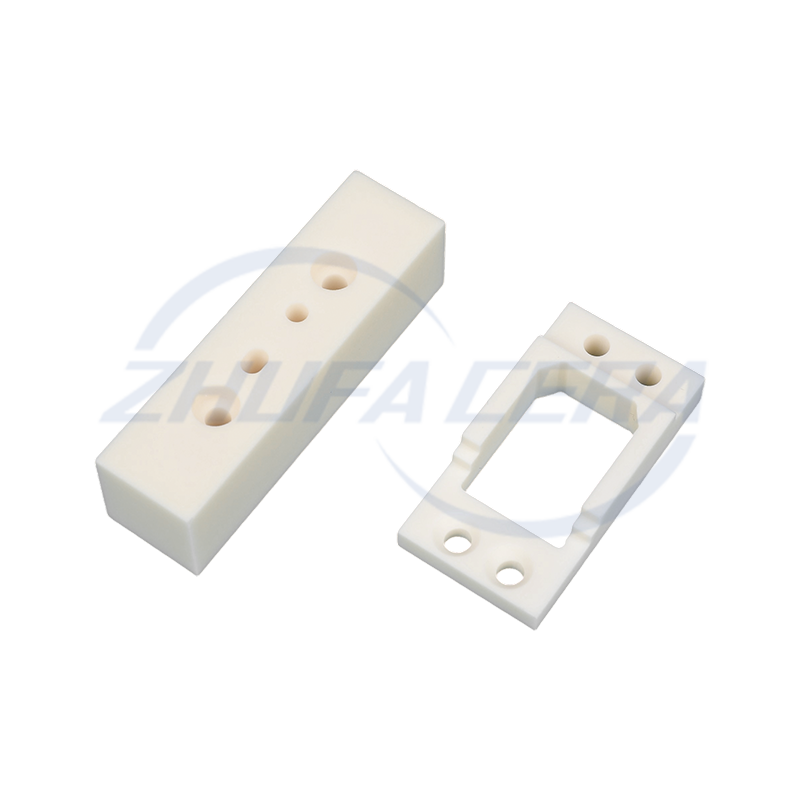 Pièces composites en céramique